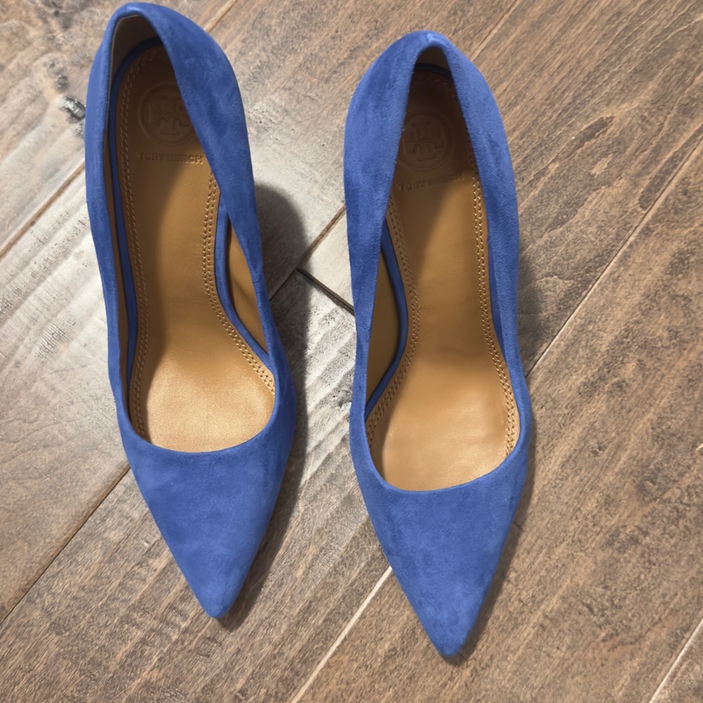 Tory Burch Penelope Leather Pump Size 8. Blue